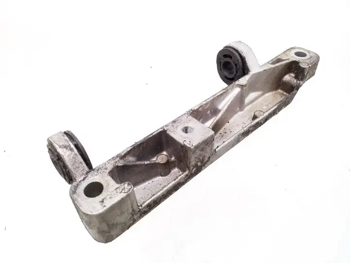 Volkswagen Fox (2005 - 2009)  06A129723Q Другая деталь отсека двигателя