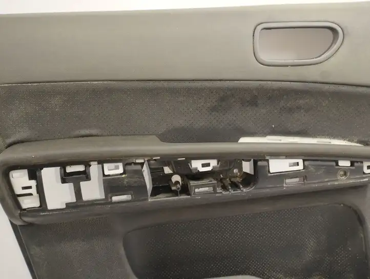 Nissan X-Trail T31 (2007 - 2014) Обшивка передней двери — фото 3
