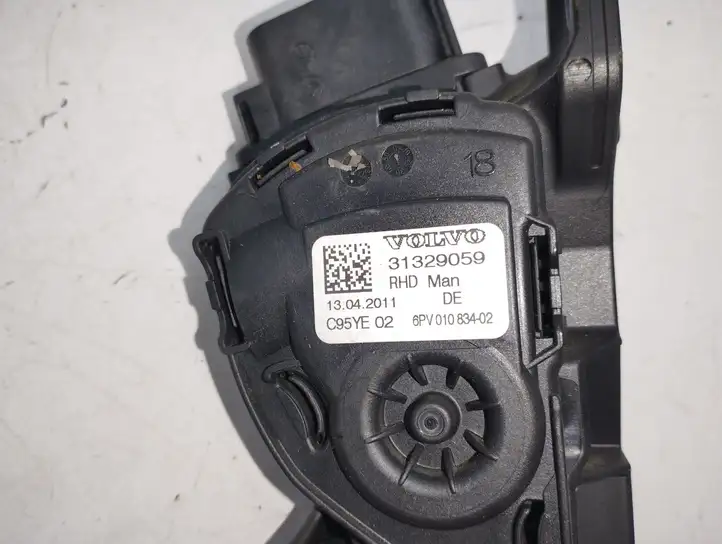 Volvo S60 (2010 - 2013) 31329059 Педаль акселератора — фото 6
