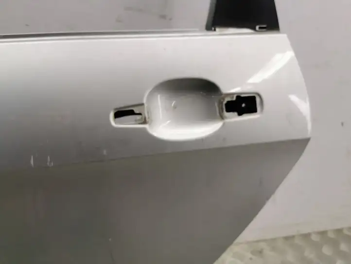 Peugeot 308 (2007 - 2013)   Задняя дверь