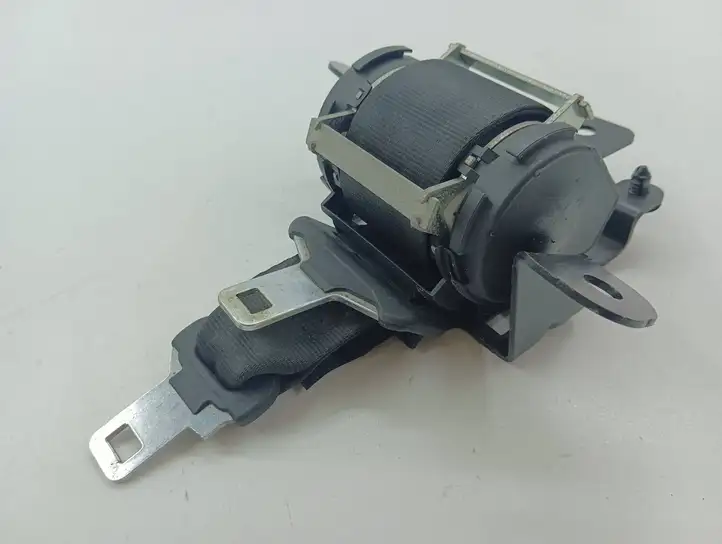 Nissan Qashqai (2006 - 2010) 88854JD000 Центральный ремень безопасности — фото 2