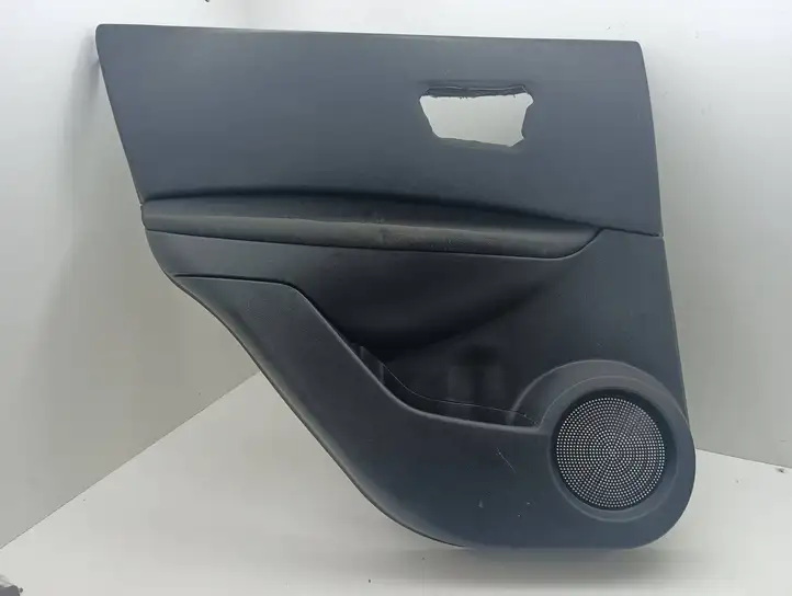 Nissan Qashqai (2006 - 2010) 82911JD900 Обшивка задней двери — фото 2
