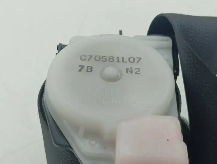 Ford Focus (2011 - 2015)  E40436146 Задний ремень безопасности