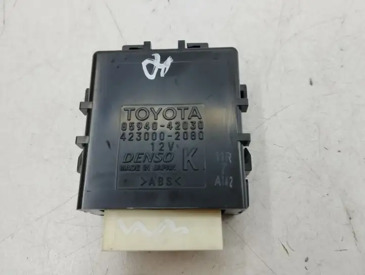 Toyota RAV 4 (XA40) (2012 - 2018) 8594042030 Реле стеклоочистителей — фото 1