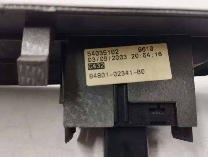 Toyota Corolla E120 E130 (2000 - 2004) 8480102341 Кнопка стеклоподъемников — фото 4
