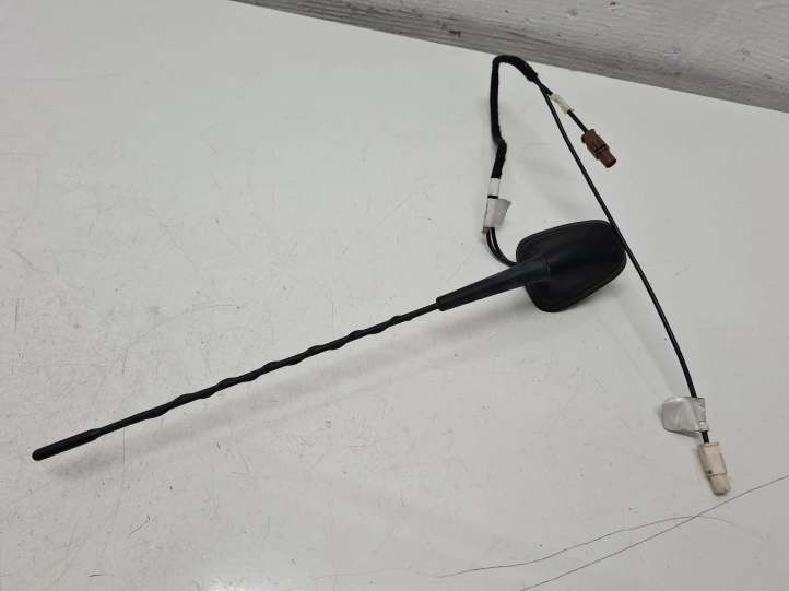 282175815R Dacia Sandero Antena (GPS antena)