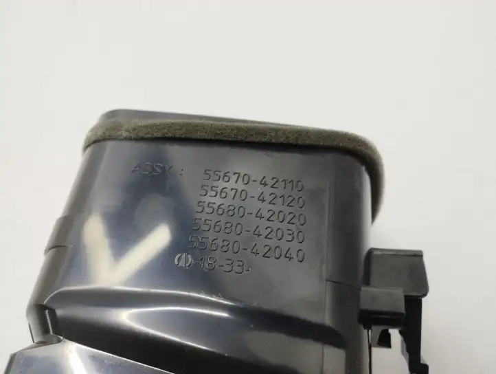 Toyota RAV 4 (XA40) (2012 - 2018) 5567042110 Боковой воздушный дефлектор — фото 4