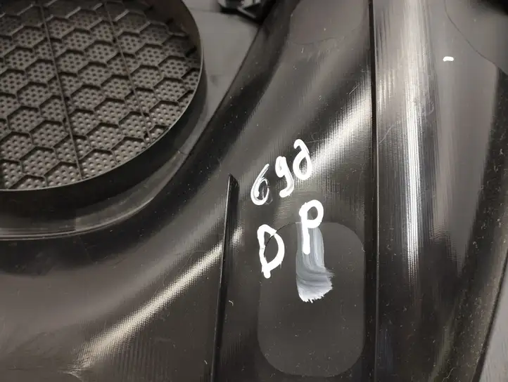 Toyota RAV 4 (XA40) (2012 - 2018) 67787X1B09 Обшивка задней двери — фото 7