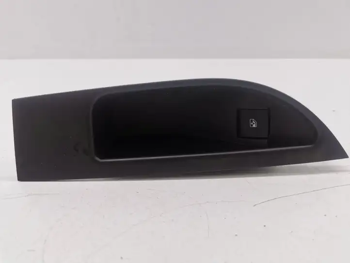 Opel Astra J (2009 - 2012) 13301888 Кнопка стеклоподъемников — фото 1