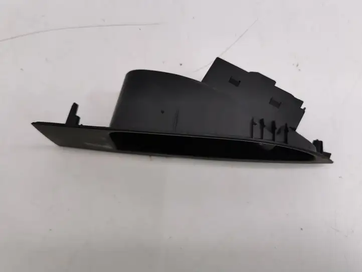 Opel Astra J (2009 - 2012) 13301888 Кнопка стеклоподъемников — фото 2