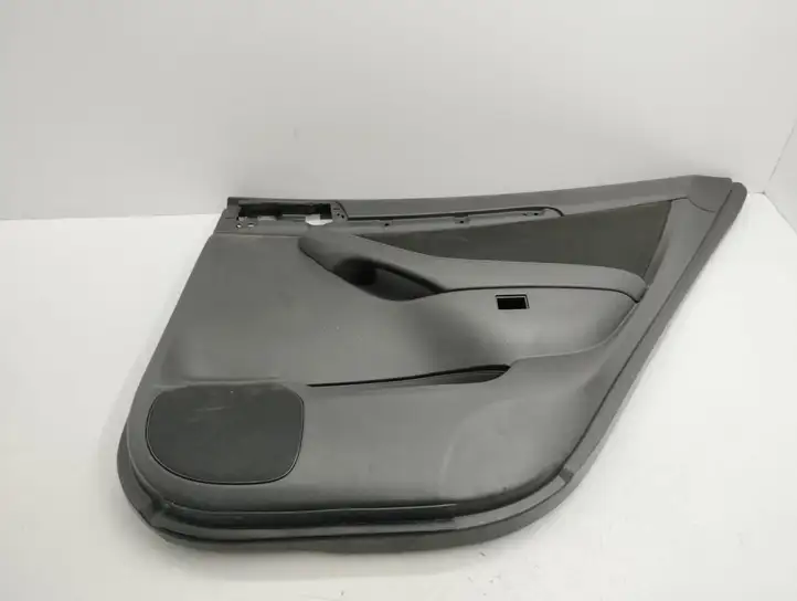 Toyota Avensis T250 (2006 - 2009) 6763305010 Обшивка задней двери — фото 1