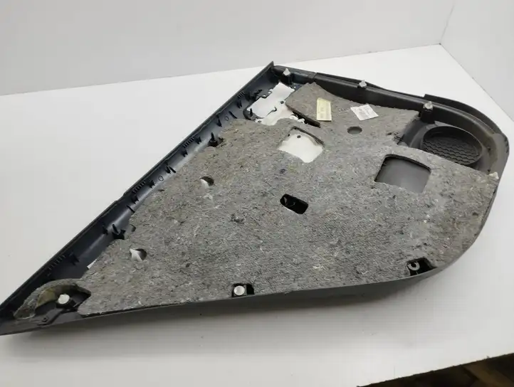 Toyota Avensis T250 (2006 - 2009) 6763305010 Обшивка задней двери — фото 7