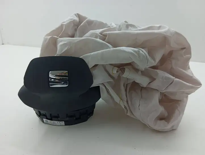 Seat Ateca (2016 - ) 6F0880201J Подушка безопасности руля — фото 1