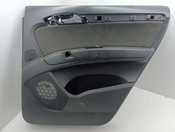 Audi Q7 4L (2005 - 2009) 4L0867306 Обшивка задней двери — фото 1