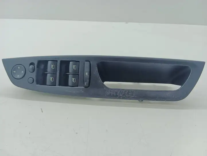 BMW X5 E70 (2006 - 2013) 7137138 Кнопка стеклоподъемников — фото 2