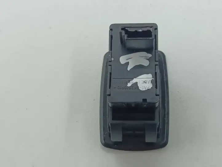 BMW X5 E70 (2006 - 2013) 15939900 Кнопка стеклоподъемников — фото 5