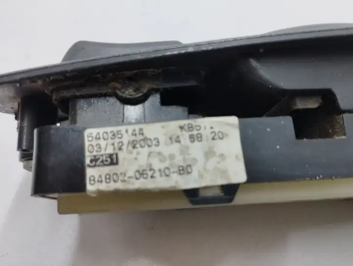 Toyota Avensis T250 (2003 - 2006) 8480205210 Блок кнопок стеклоподъемников — фото 4