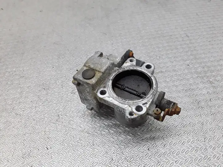 Toyota Avensis Verso (2001 - 2004) 8967221020 Дроссельная заслонка — фото 3