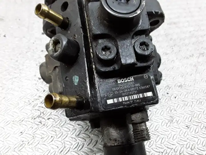 Opel Vectra C (2002 - 2005) 0445010097 Топливный насос — фото 2