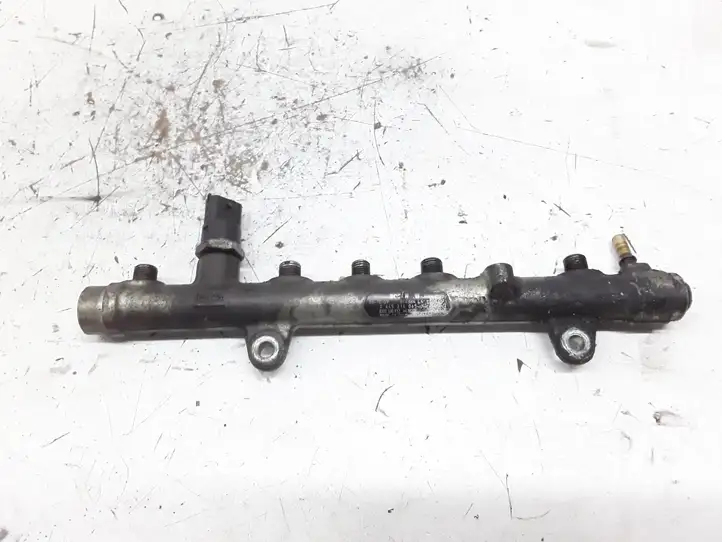Renault Megane II (2002 - 2005) 8200330912 Магистральная топливная трубка — фото 1
