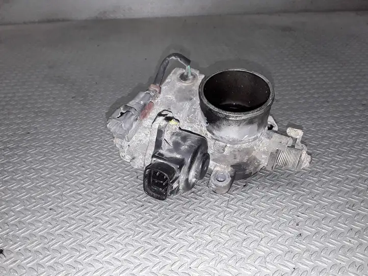 Toyota Corolla Verso E121 (2001 - 2004) 8967221020 Дроссельная заслонка — фото 1