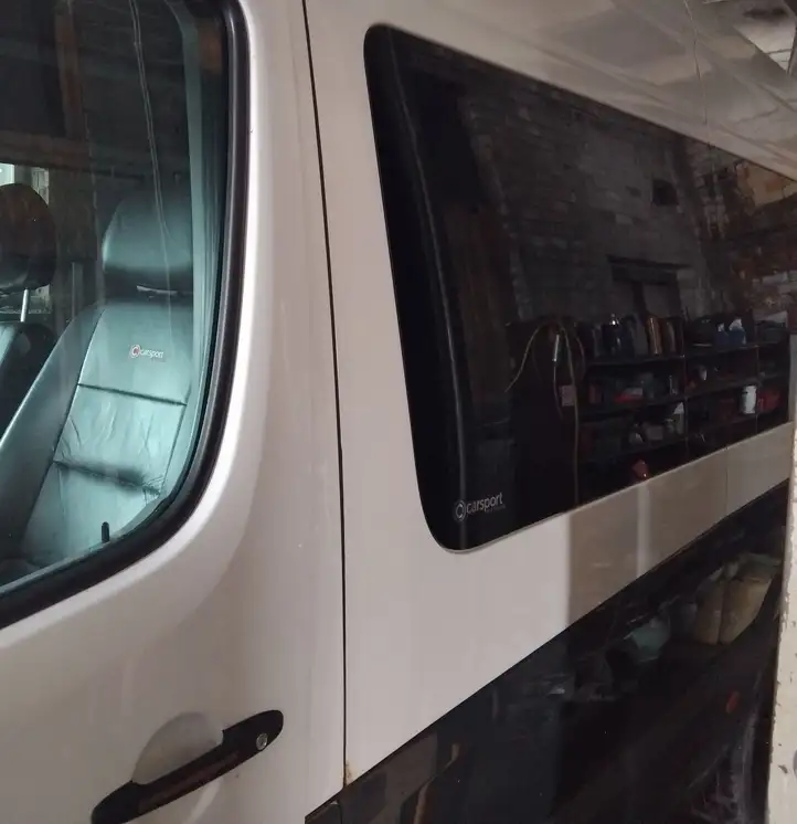 Volkswagen Crafter (2006 - 2016) Боковое стекло в середине кузова — фото 3
