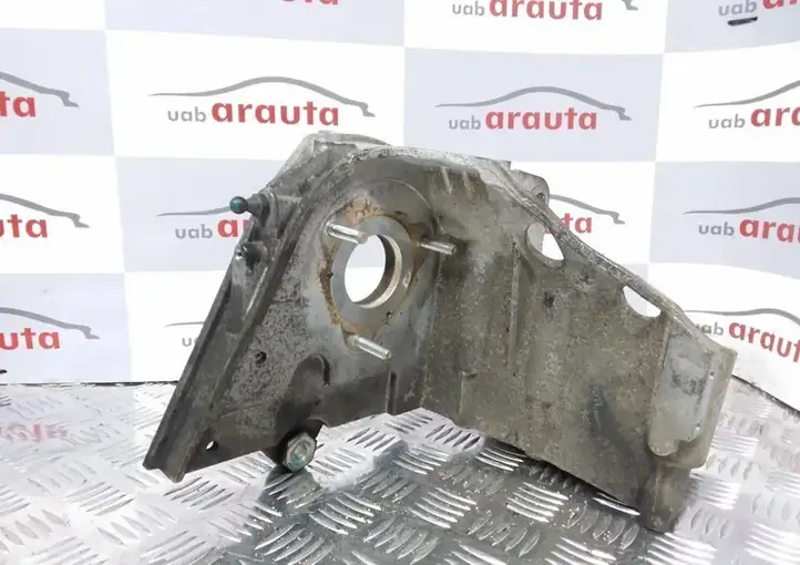 Opel Vectra C (2005 - 2009) 55187918 Кронштейн топливного насоса — фото 2