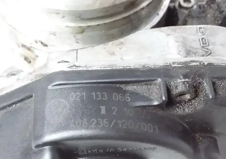 Volkswagen Bora (1998 - 2005) 021133066 Дроссельная заслонка — фото 4