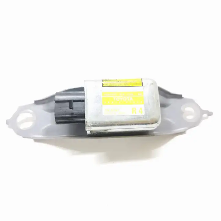 Toyota Prius (XW20) (2003 - 2009) 8983347030 Датчик удара SRS — фото 1