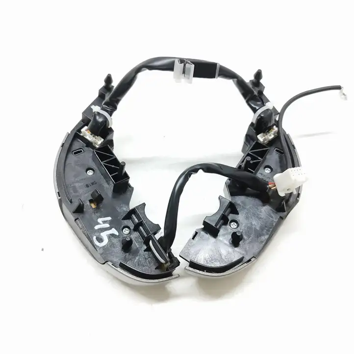Toyota Prius (XW20) (2003 - 2009) F70CV142 Кнопки на рулевом колесе — фото 5