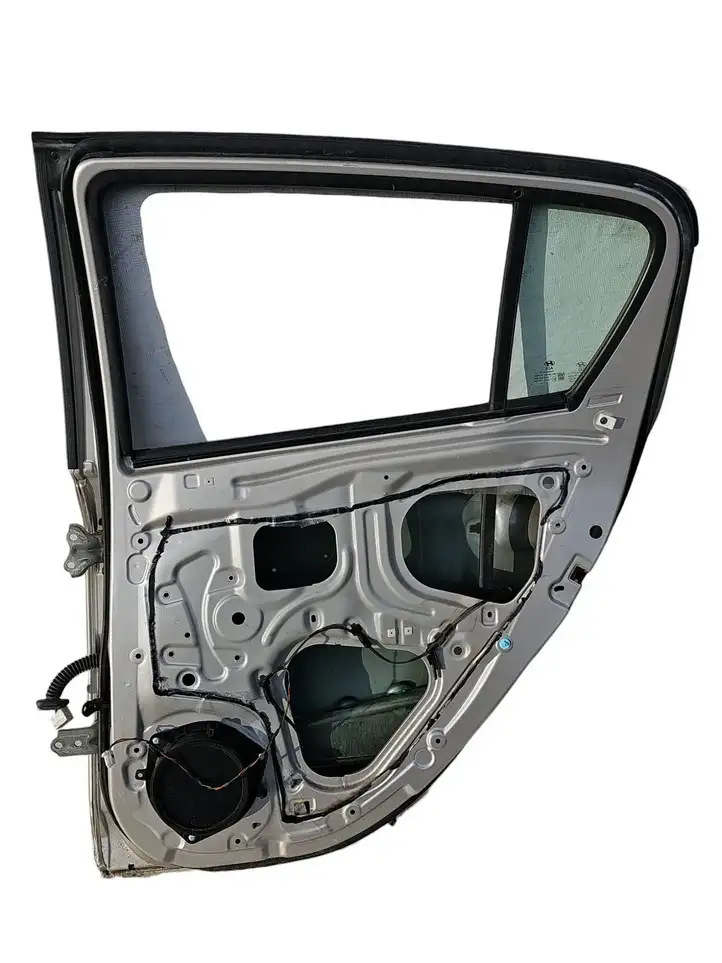 Hyundai i20 (PB PBT) (2008 - 2012) Задняя дверь — фото 2