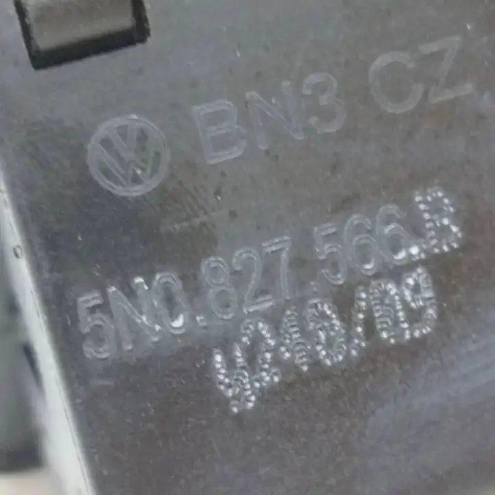 Audi A4 S4 B8 8K (2007 - 2011) 5N0827566B Кнопка закрытия крышки багажника — фото 5