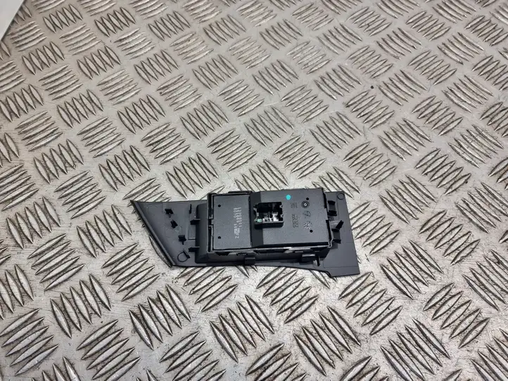Opel Astra J (2012 - 2015) 13305011 Кнопка стеклоподъемников — фото 2