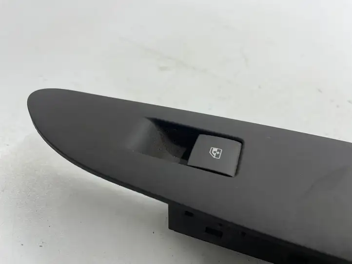 Opel Mokka (2012 - 2016) AVK22301413P Кнопка стеклоподъемников — фото 2