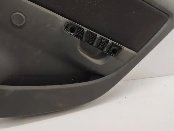 Opel Corsa D (2006 - 2010) 464652911 Обшивка задней двери — фото 6