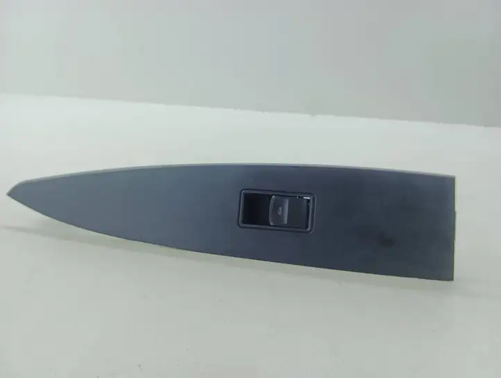 Toyota Avensis T270 (2012 - 2015) 7423205340 Кнопка стеклоподъемников — фото 1