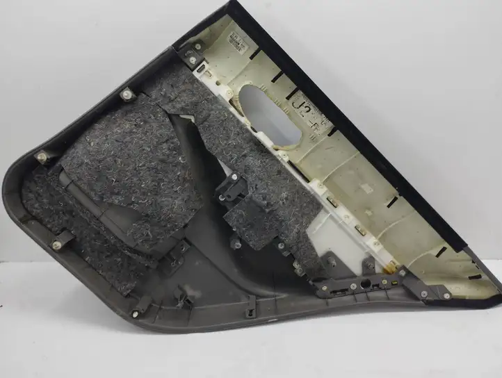 Honda Civic (2006 - 2011) 83750SNAAA01122 Обшивка задней двери — фото 2