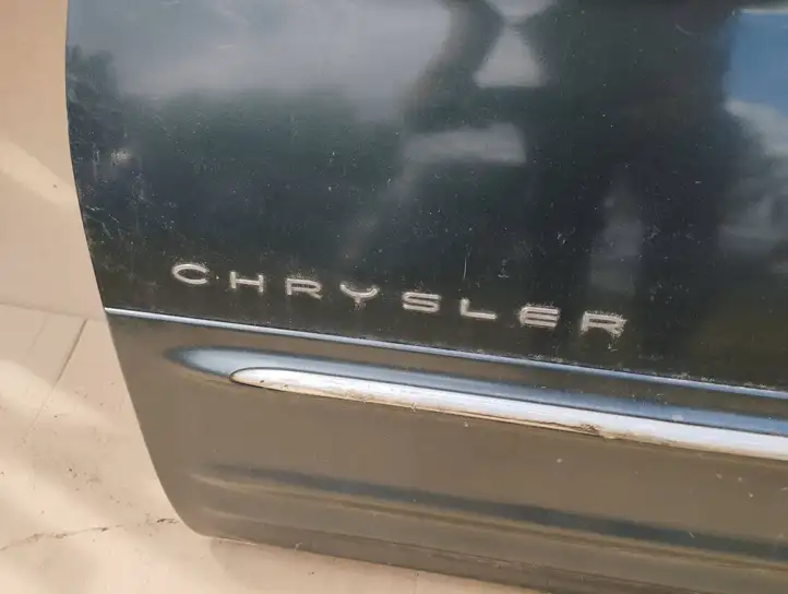 Chrysler Voyager (1996 - 2001) Дверь — фото 6