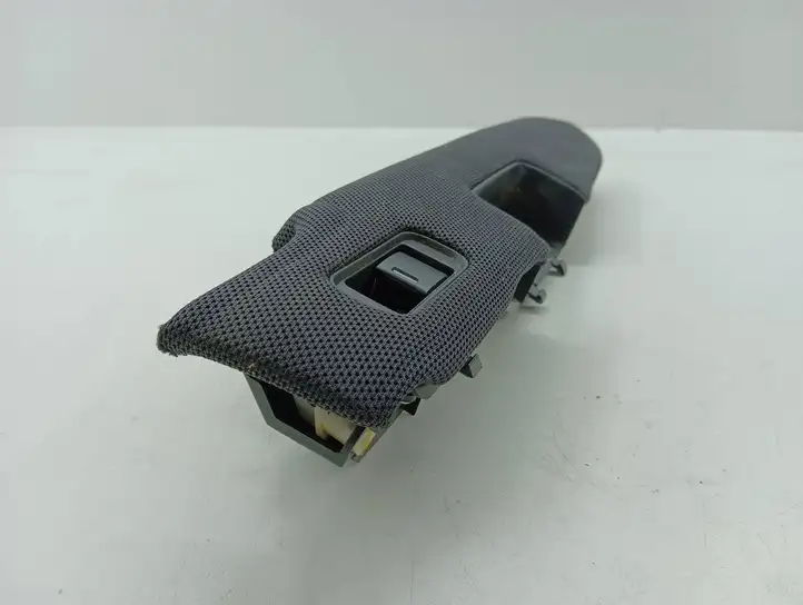 Honda CR-V (2006 - 2009) 83770 Кнопка стеклоподъемников — фото 1