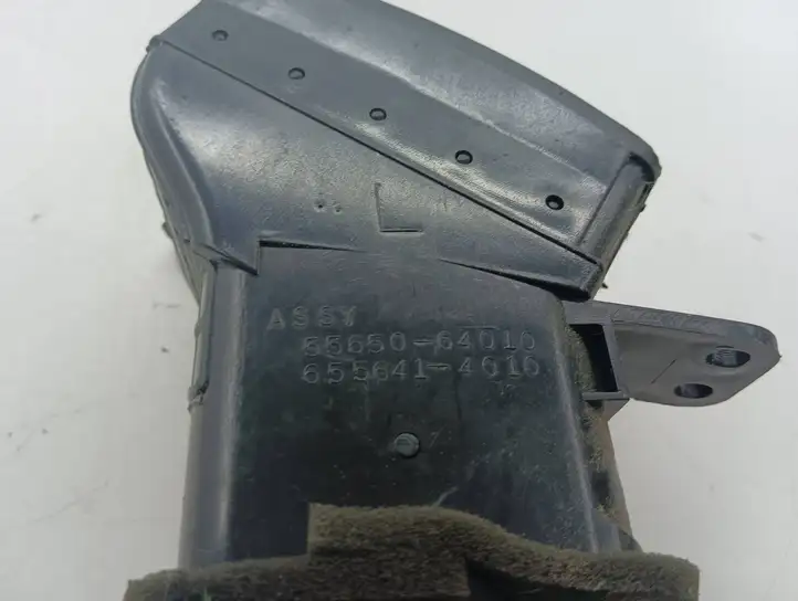 Toyota Corolla Verso AR10 (2004 - 2009) 6556414010 Боковой воздушный дефлектор — фото 6