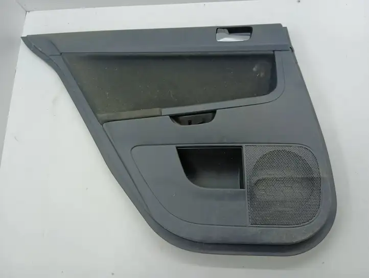 Mitsubishi Lancer (2007 - 2011)  7222A261 Обшивка задней двери