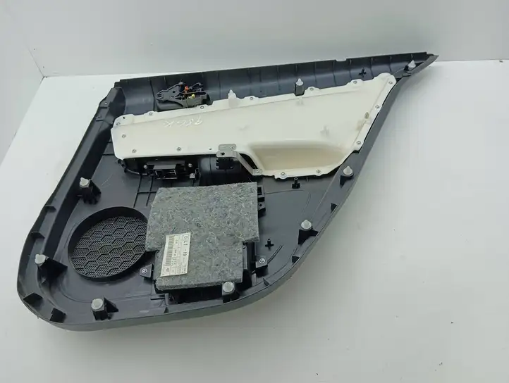 Mitsubishi Lancer (2007 - 2011)  7222A261 Обшивка задней двери