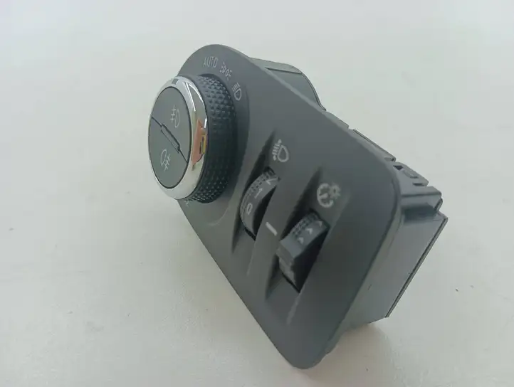 Opel Mokka B (2020 - )  9836300180 Включатель фонарей