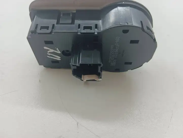 Opel Mokka B (2020 - )  9836300180 Включатель фонарей