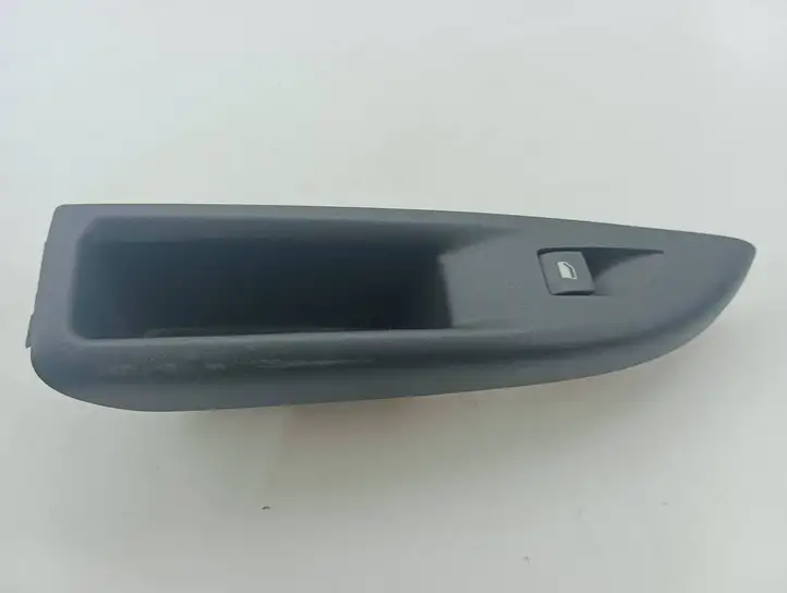 Opel Mokka B (2020 - ) 9835154080 Кнопка стеклоподъемников — фото 3