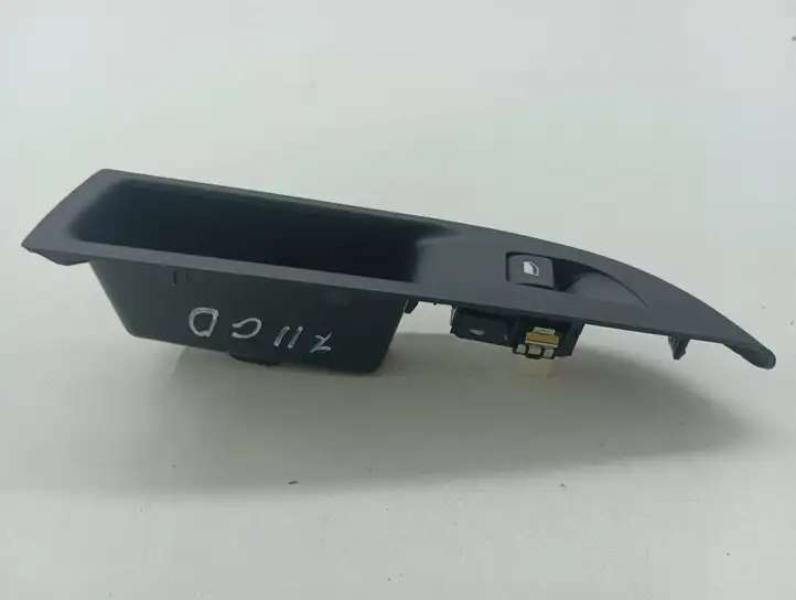 Opel Mokka B (2020 - ) 9835154180 Кнопка стеклоподъемников — фото 3