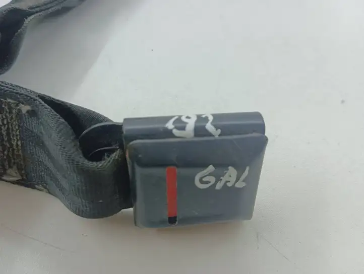 Chrysler Voyager (2004 - 2007)  52029355AB Задний ремень безопасности