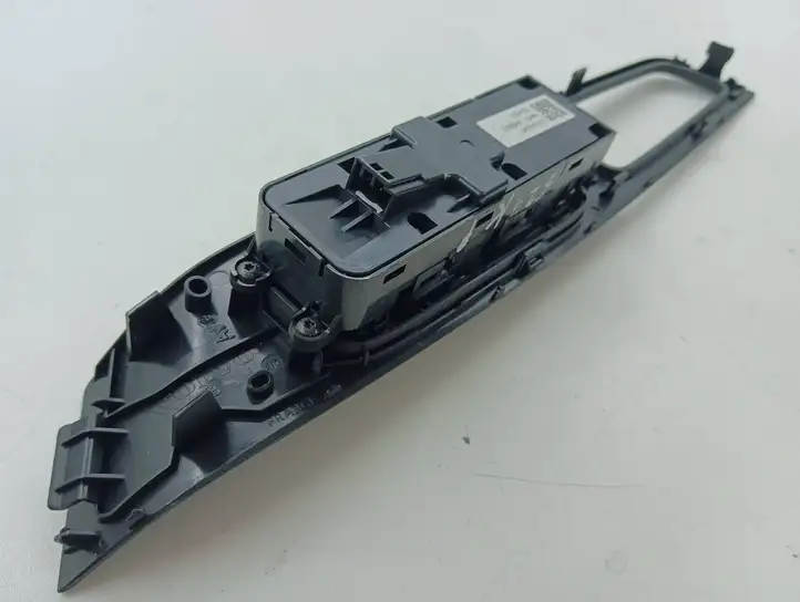 Volvo S60 (2010 - 2013) 31334346 Кнопка стеклоподъемников — фото 6