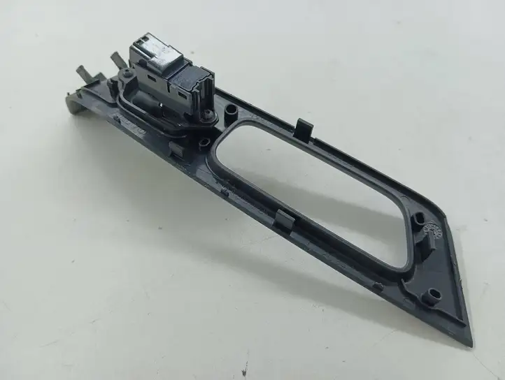 Volvo S60 (2010 - 2013) 31272013 Кнопка стеклоподъемников — фото 4