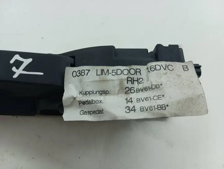 Ford Focus (2011 - 2015) BV619F836BB Педаль акселератора — фото 7